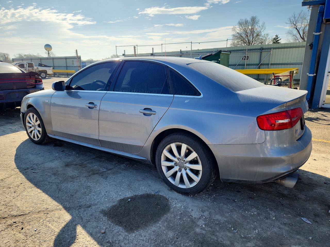 2015 Audi A4 Premium - Фото 2
