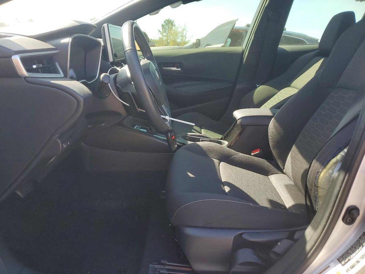 2024 Toyota Corolla Hatchback Se - Фото 7