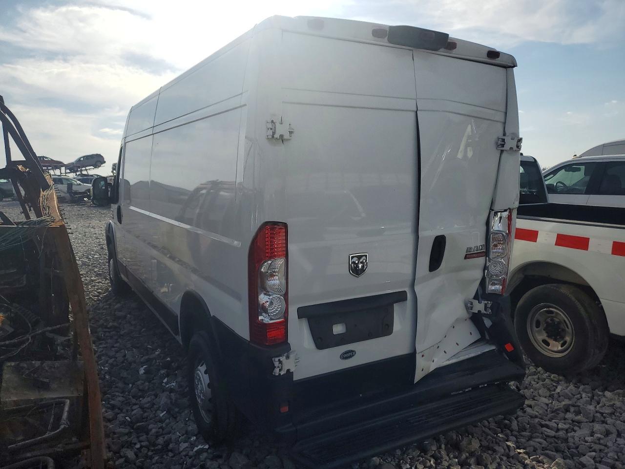 2022 Ram Promaster 2500 Utility / Service Van - Фото 2