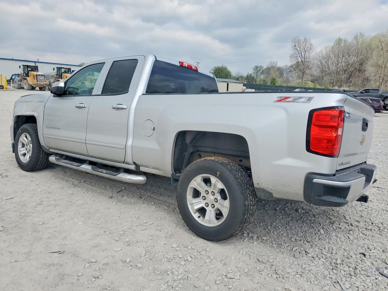 2017 Chevrolet Silverado K1500 Lt - Image 2
