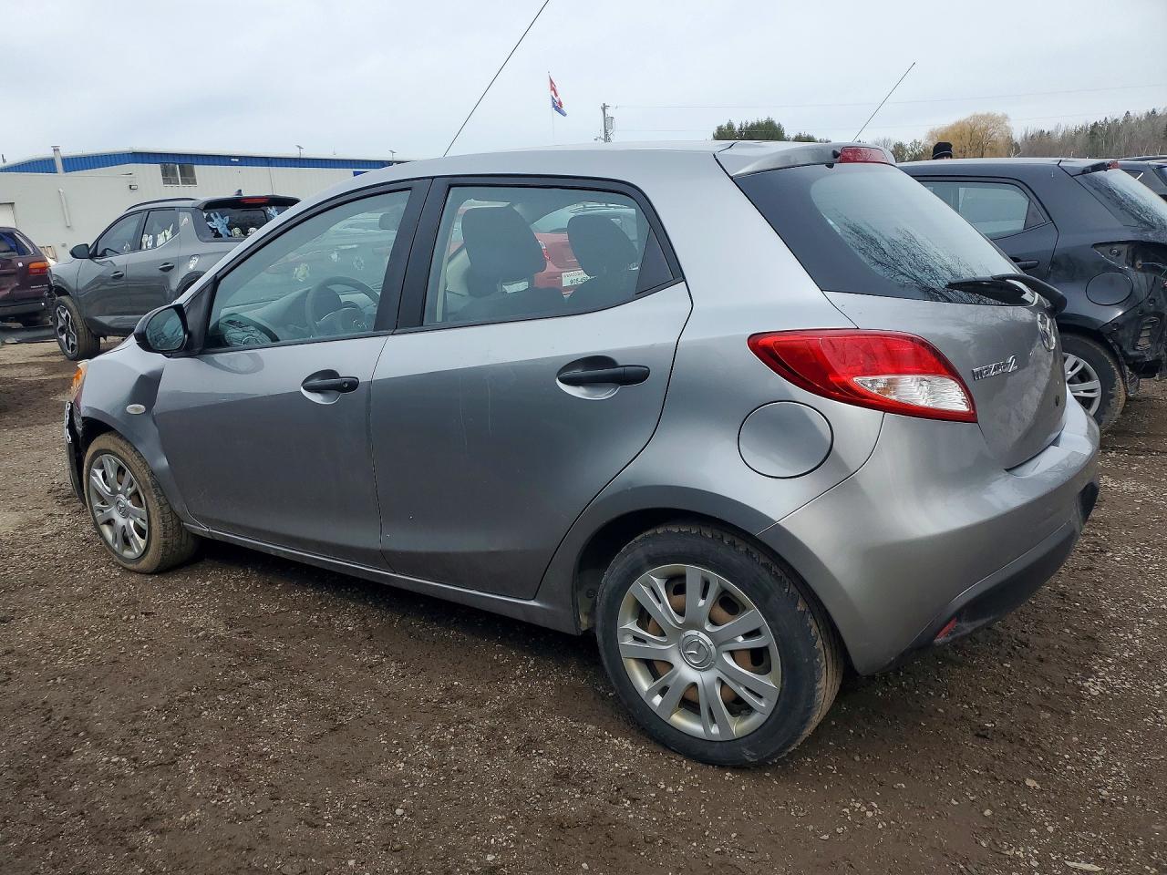 2014 Mazda Mazda2 Sport - Image 2