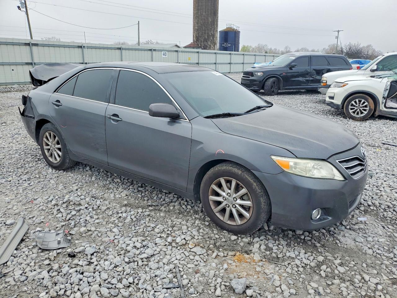2010 Toyota Camry - Image 4