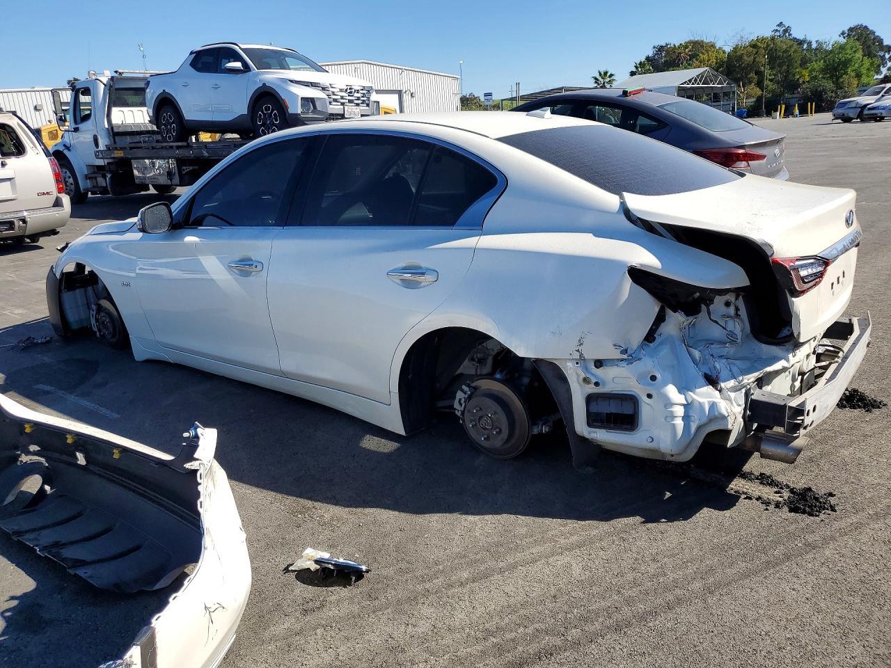 2019 Infiniti Q50 3.0T Luxe - Фото 2