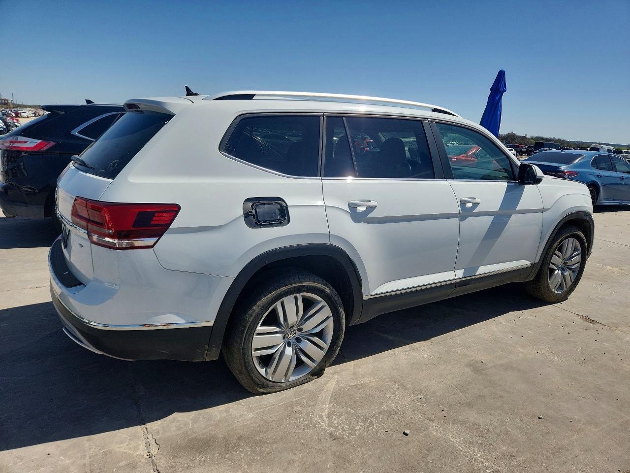2019 Volkswagen Atlas Sel - Image 3