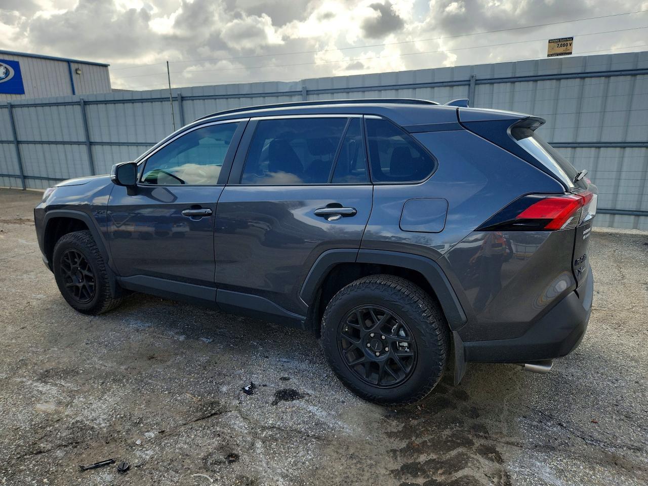2025 Toyota Rav4 Xle - Image 2