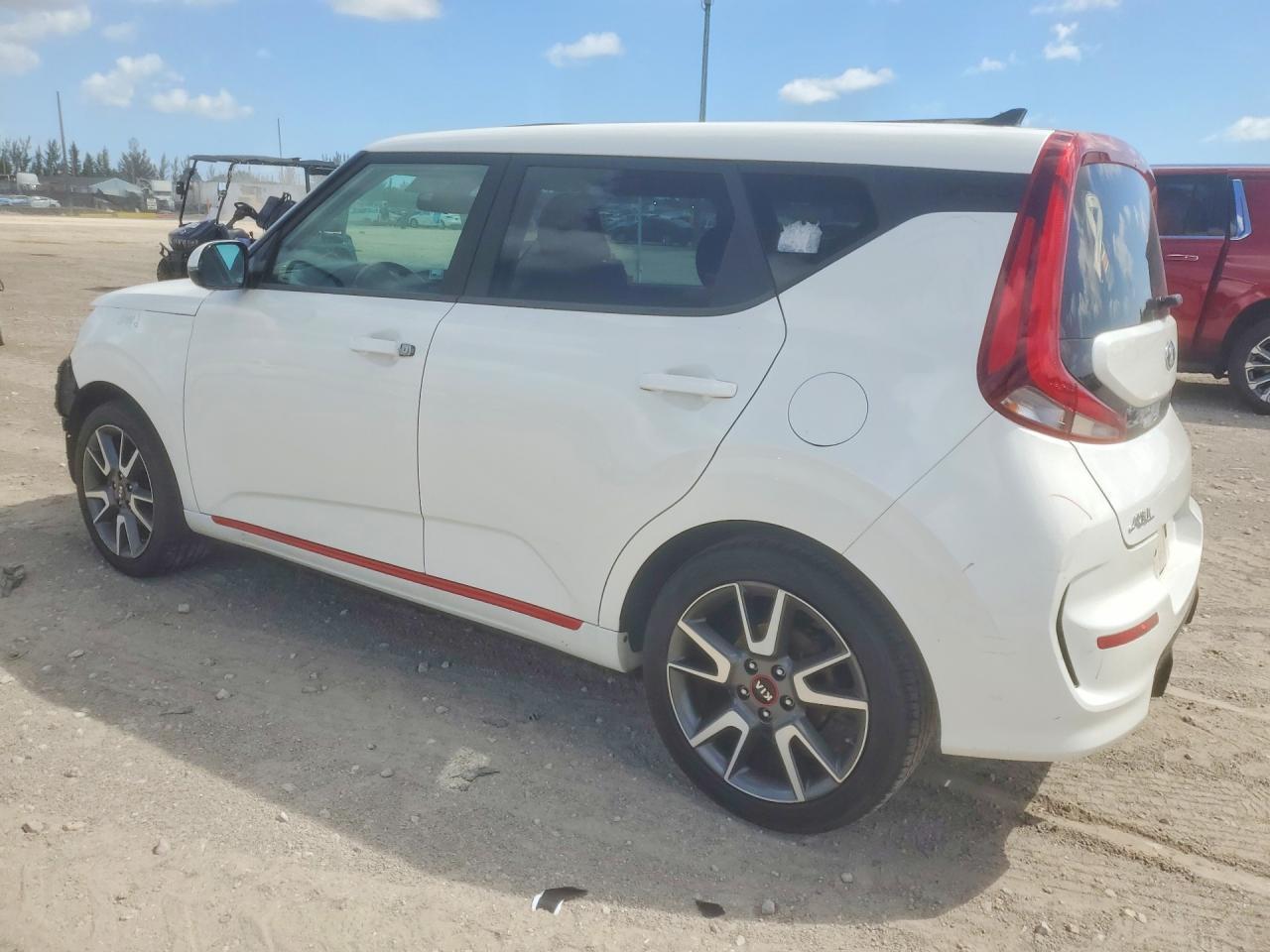 2021 Kia Soul Gt-Line - Image 2