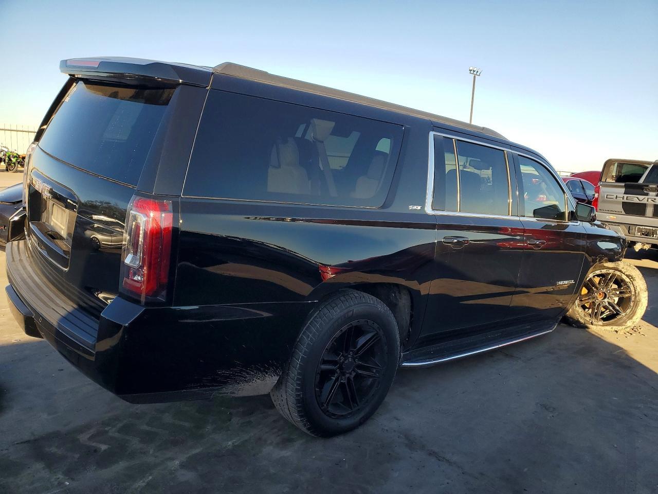 2018 GMC Yukon Xl C1500 Slt - Фото 3