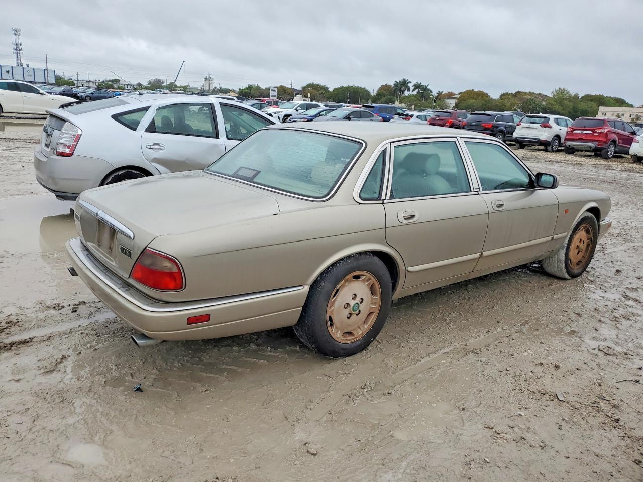 1995 Jaguar Xj6 - Image 3