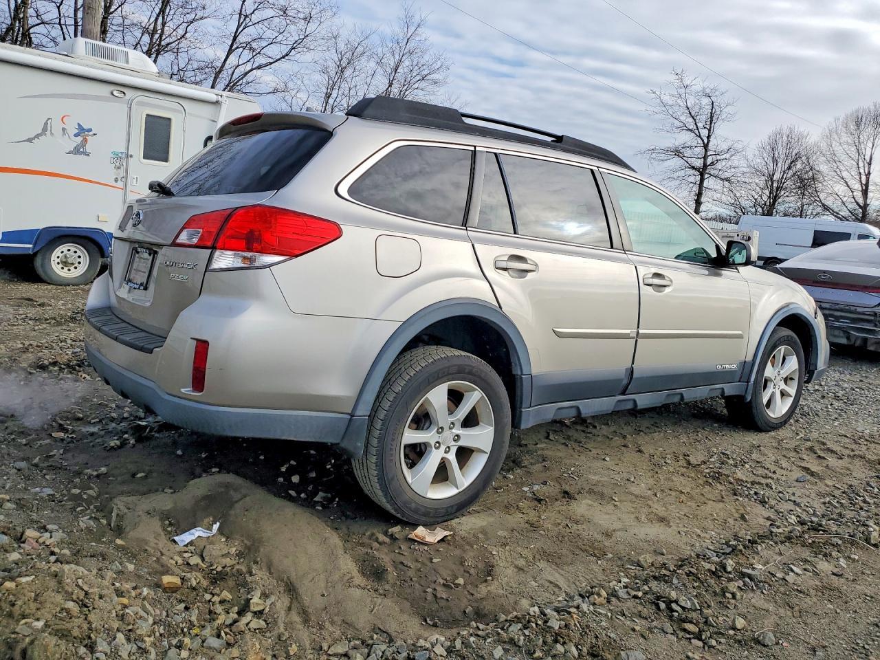 2014 Subaru Outback 2.5I Premium - Фото 3