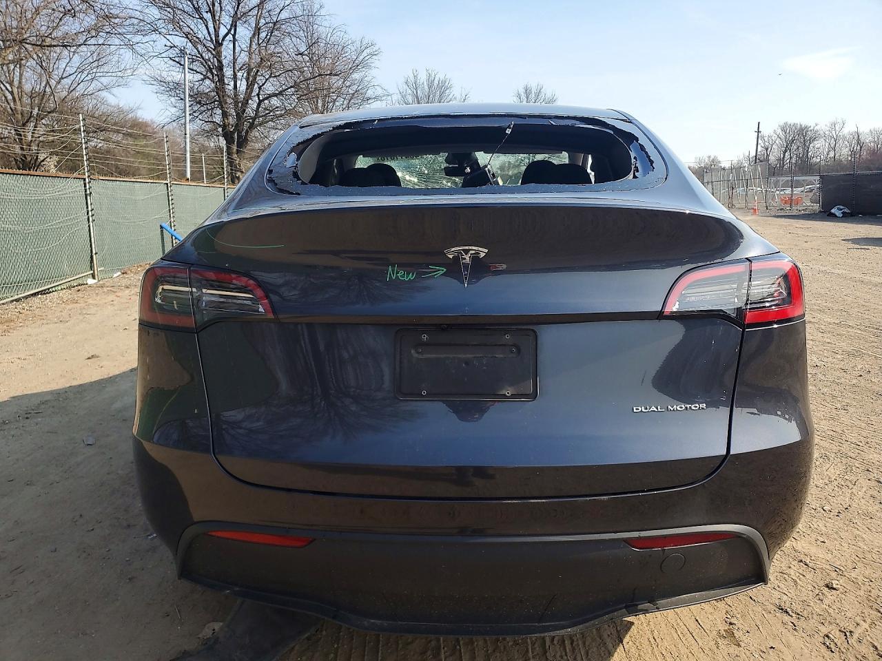 2024 Tesla Model Y - Фото 6