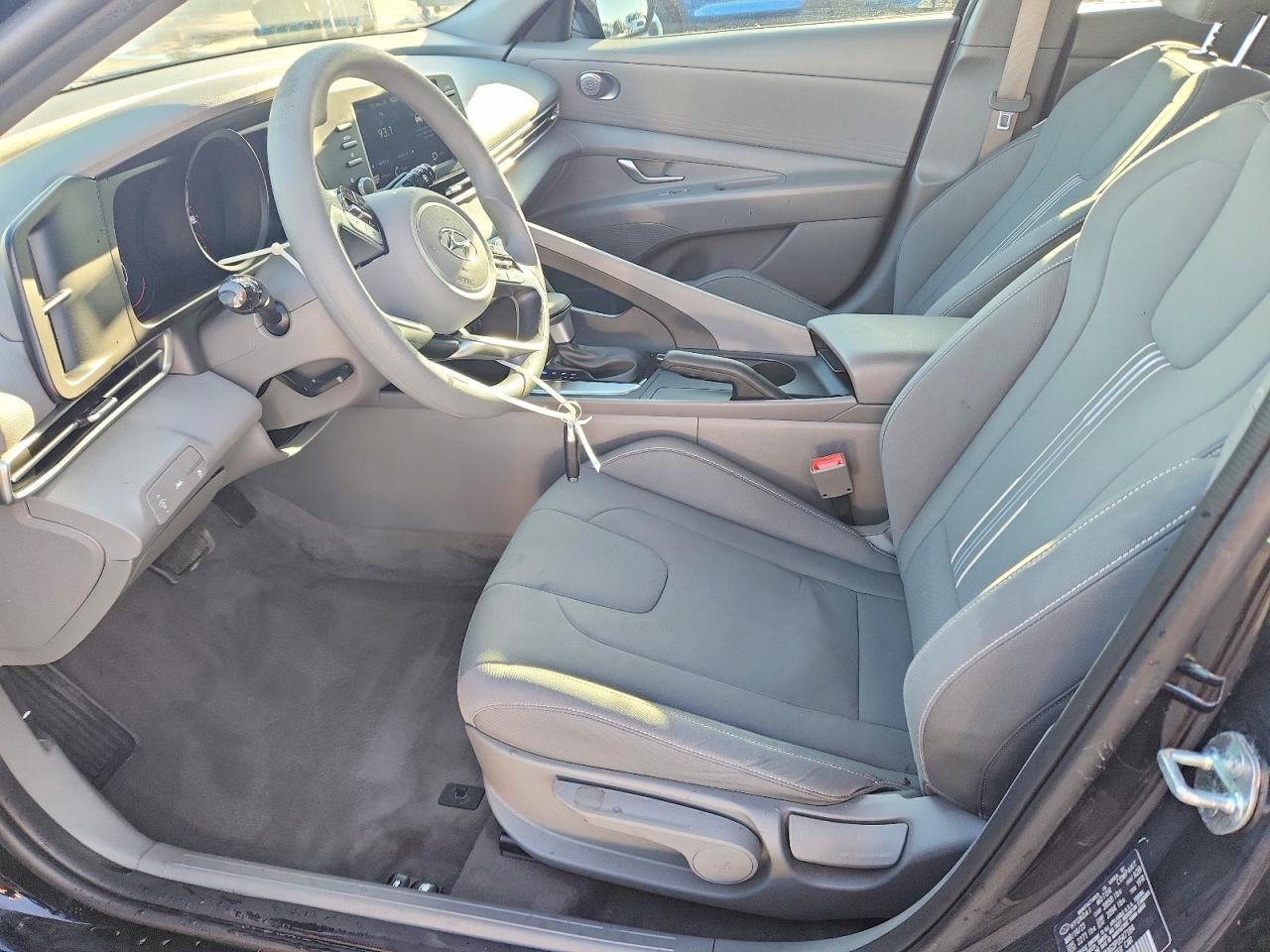 2023 Hyundai Elantra Sel - Image 7