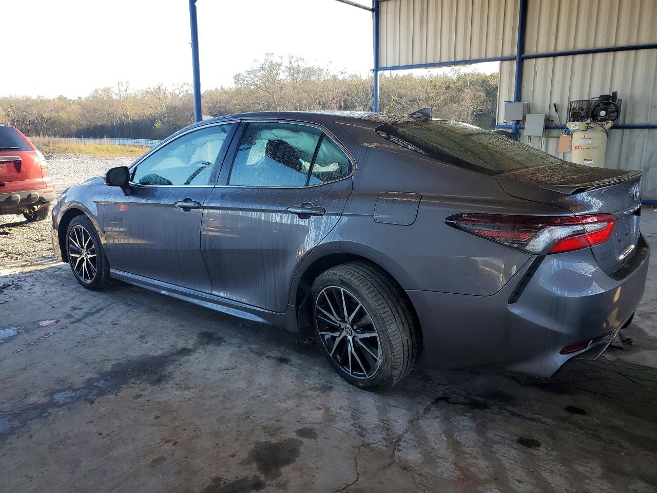 2023 Toyota Camry Se - Фото 2