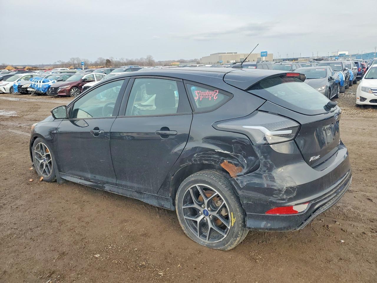 2015 Ford Focus Se - Image 2