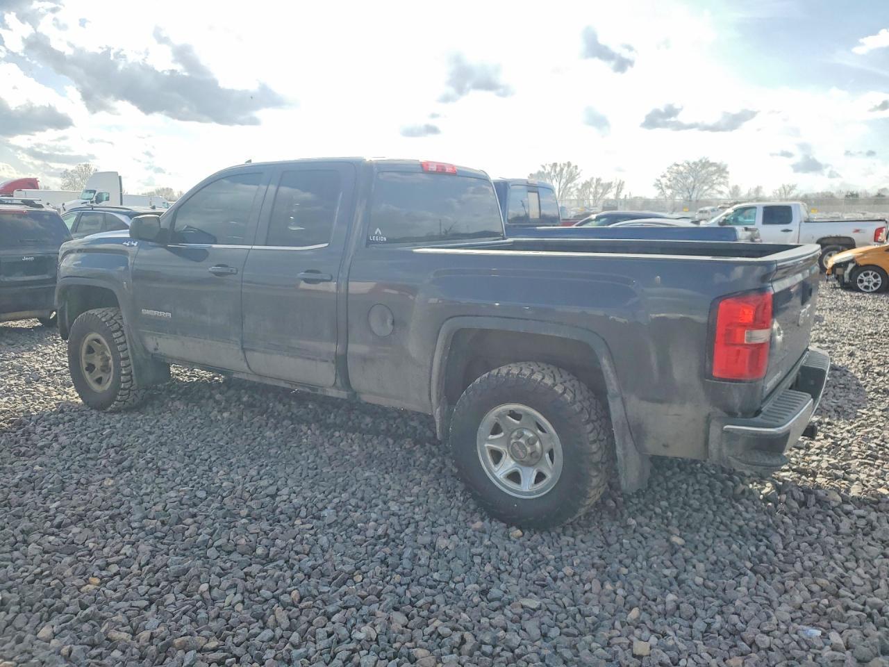 2014 GMC Sierra K1500 Sle - Image 2