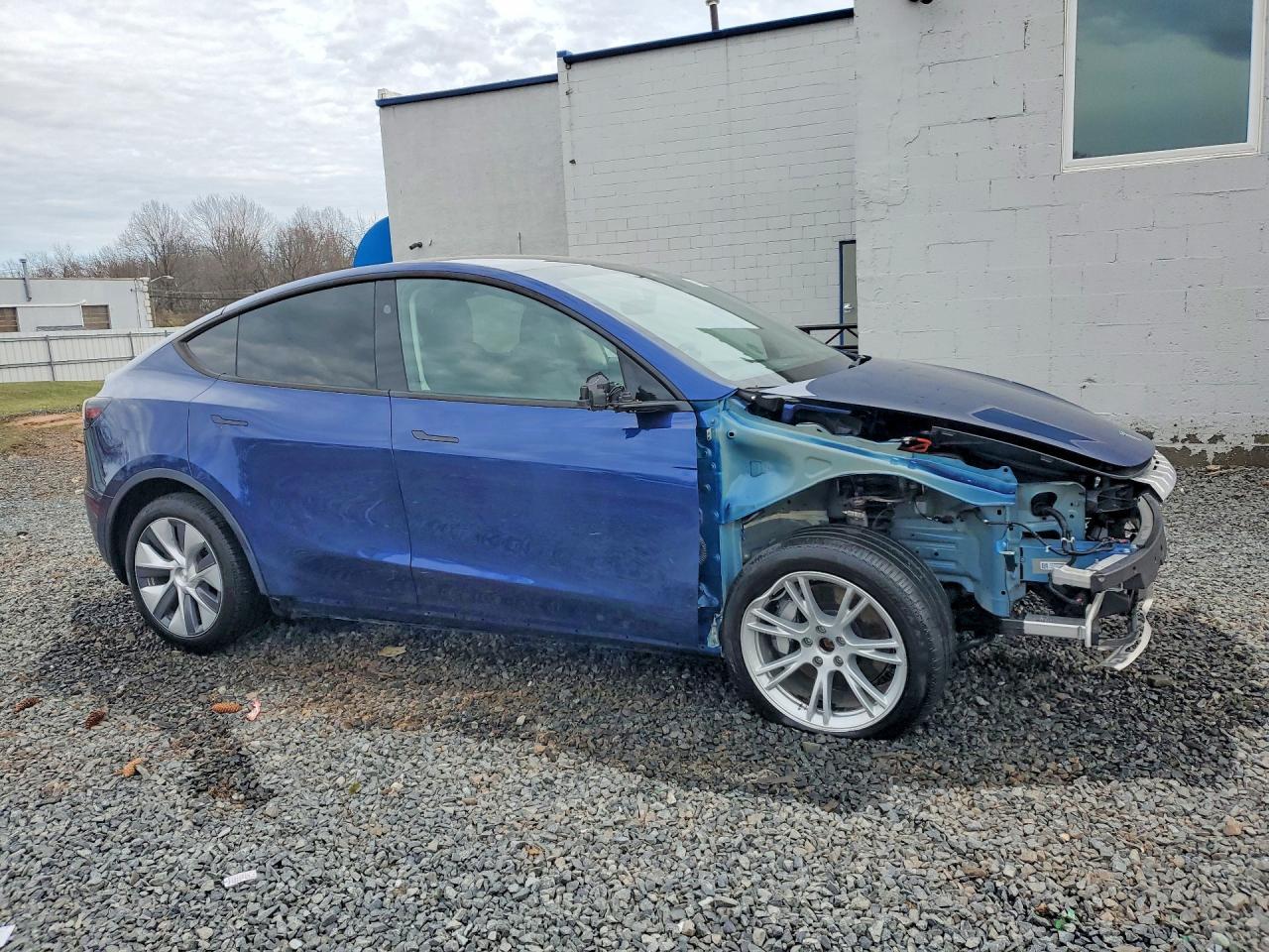 2024 Tesla Model Y - Фото 4
