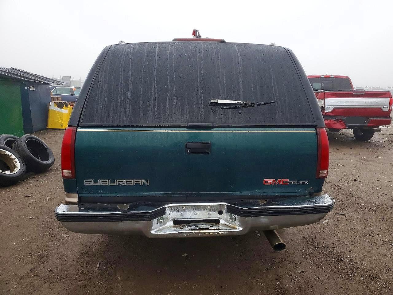 1996 GMC Suburban C1500 - Image 6