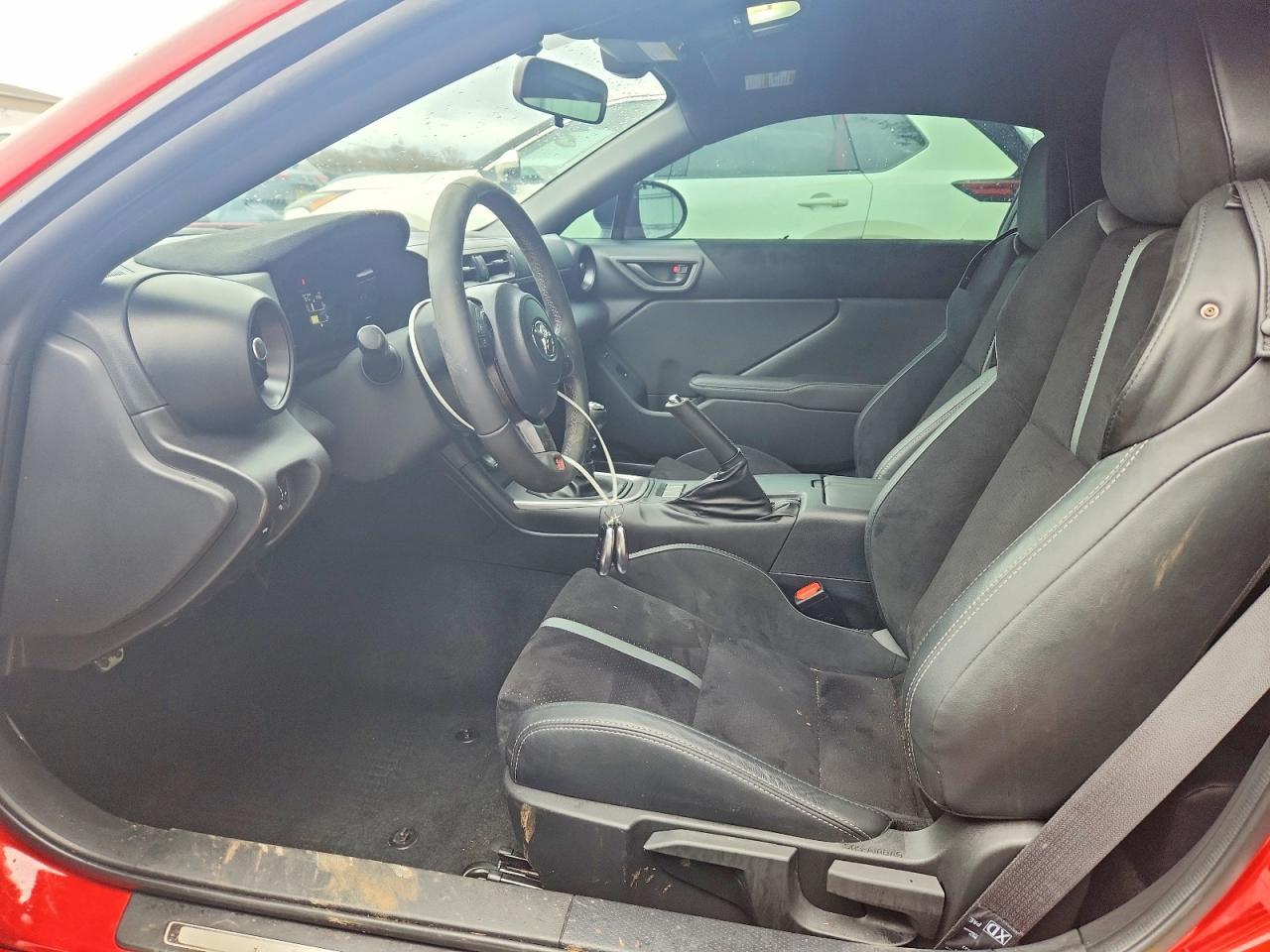 2025 Toyota Gr86 Premium - Image 7