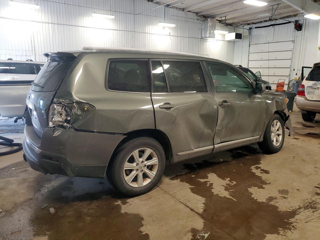 2011 Toyota Highlander Base - Фото 3