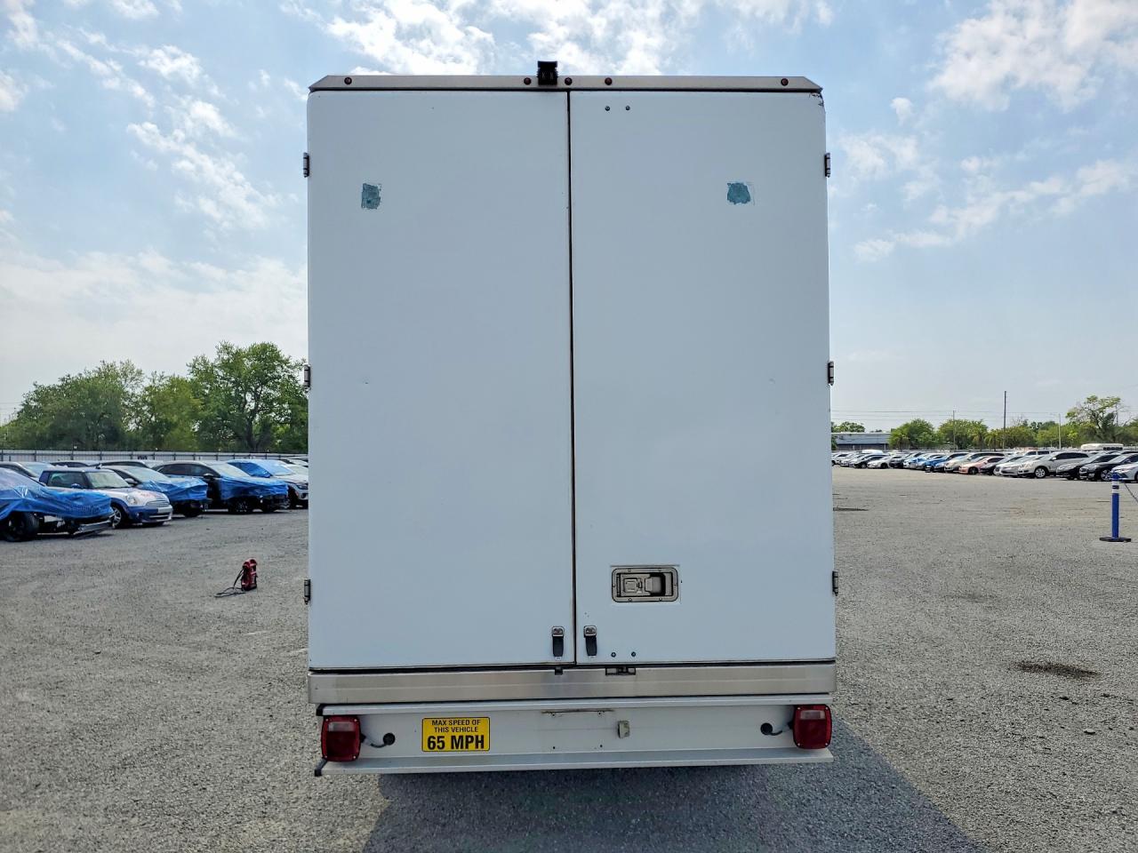 2021 Ford Transit Delivery Truck - Image 6