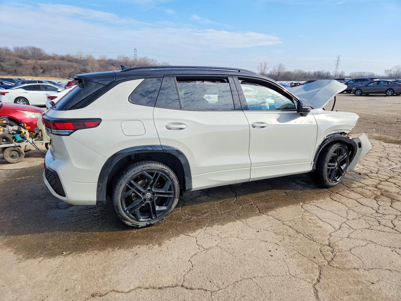 2025 Volkswagen Tiguan Se R-Line Black - Фото 3