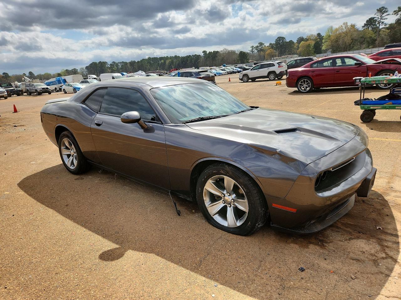 2020 Dodge Challenger Sxt - Image 4