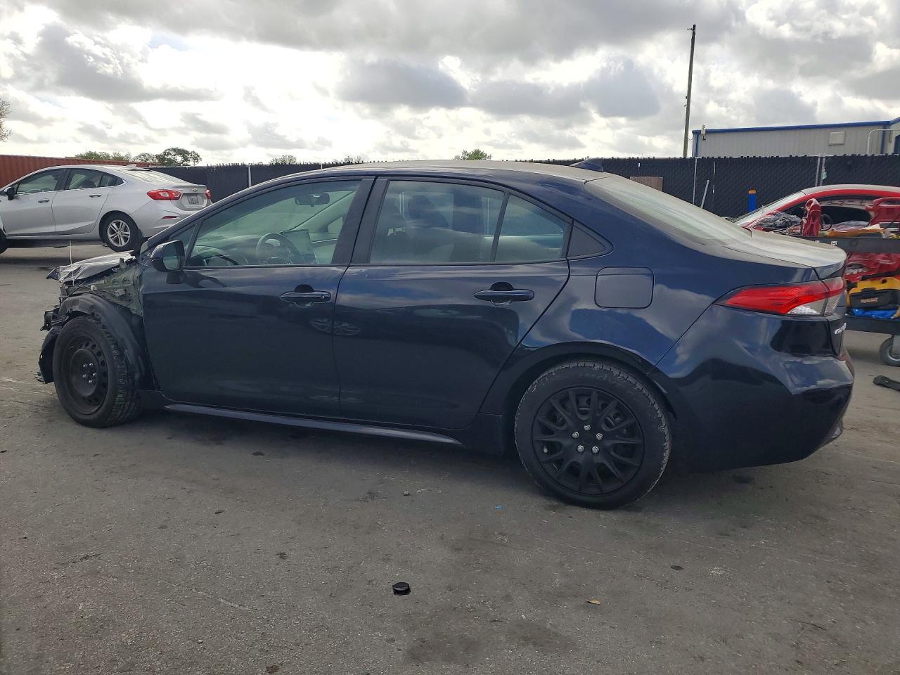 2022 Toyota Corolla Le - Фото 2