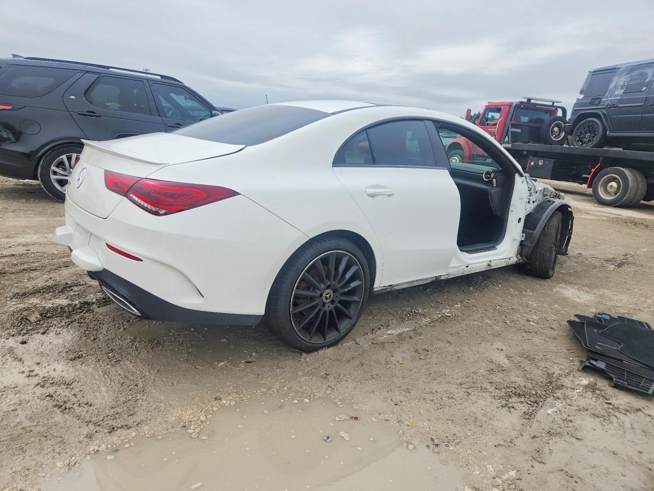 2021 Mercedes-Benz Cla 250 - Фото 3