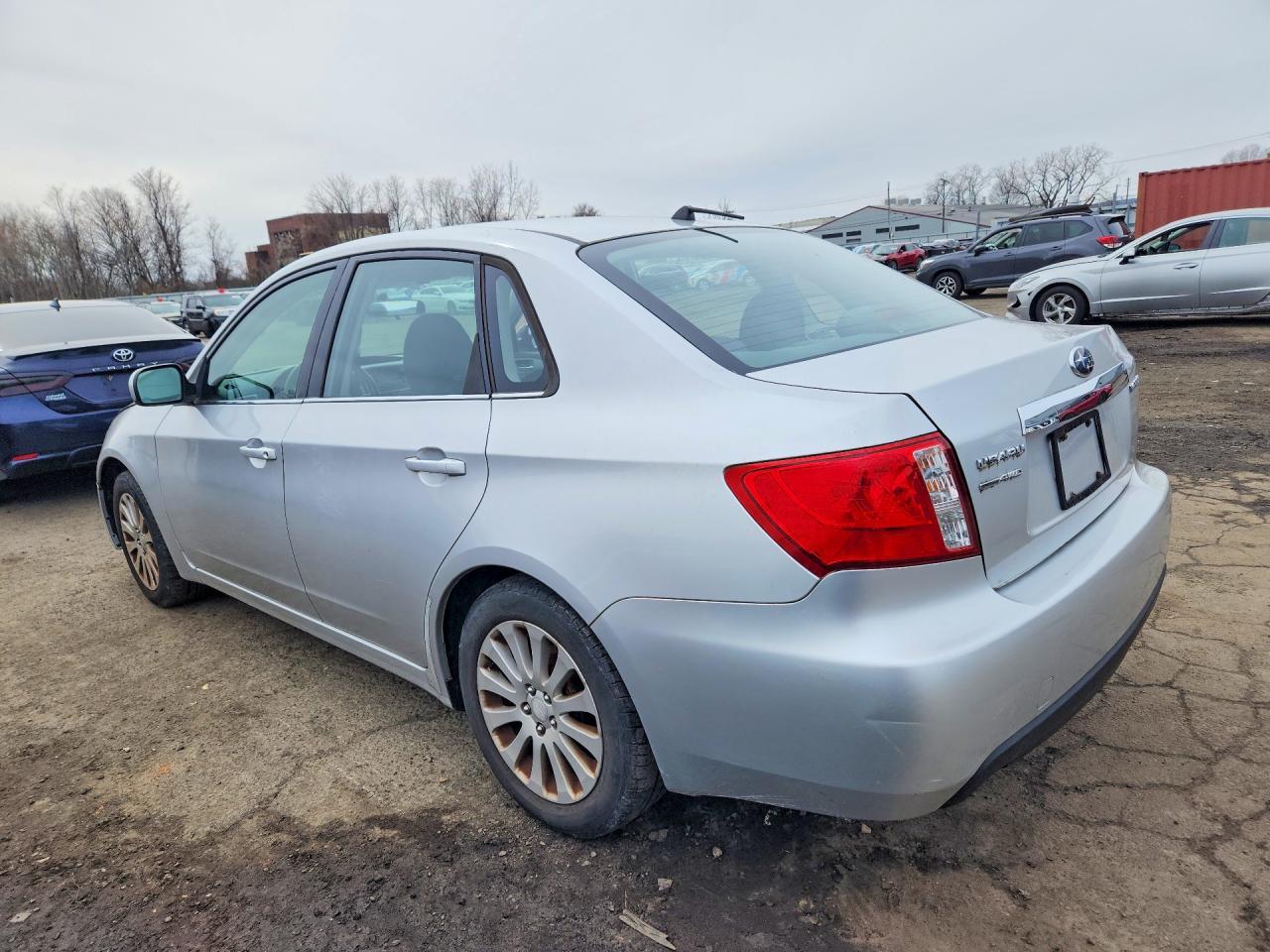 2011 Subaru Impreza 2.5I Premium - Фото 2