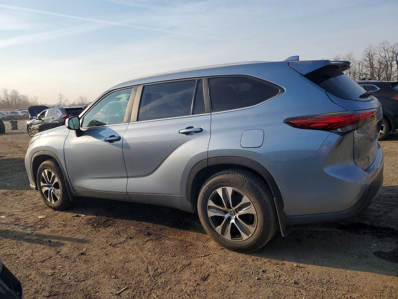 2023 Toyota Highlander Xle - Фото 2