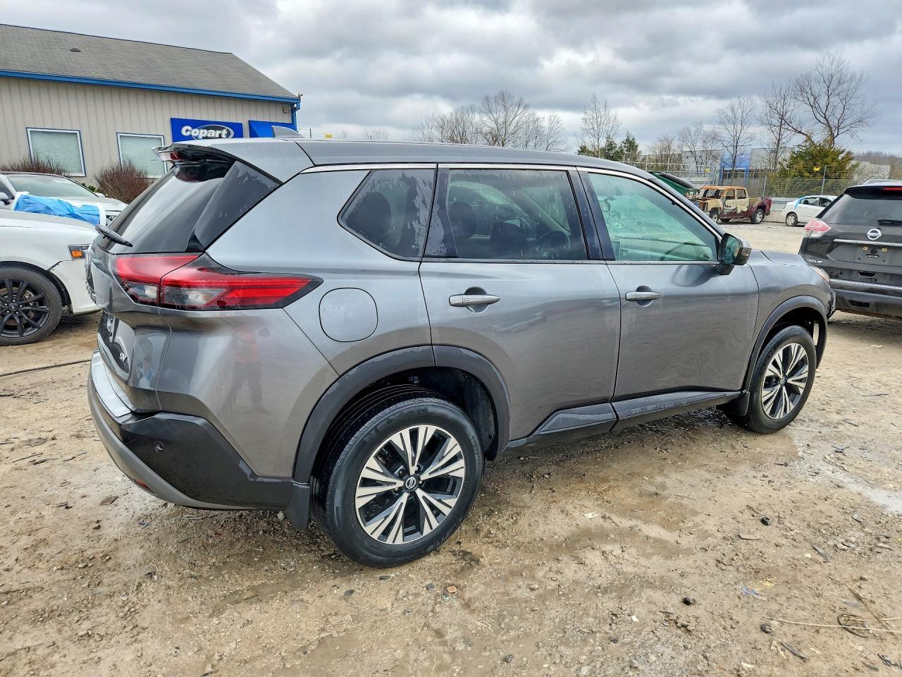 2021 Nissan Rogue Sv - Фото 3