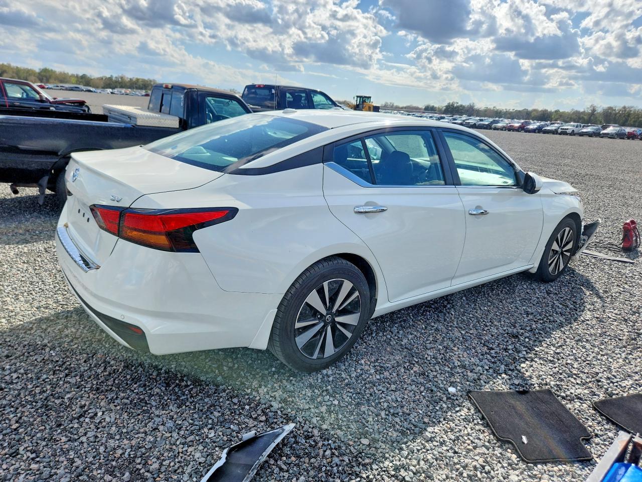 2021 Nissan Altima 2.5 Sv - Фото 3