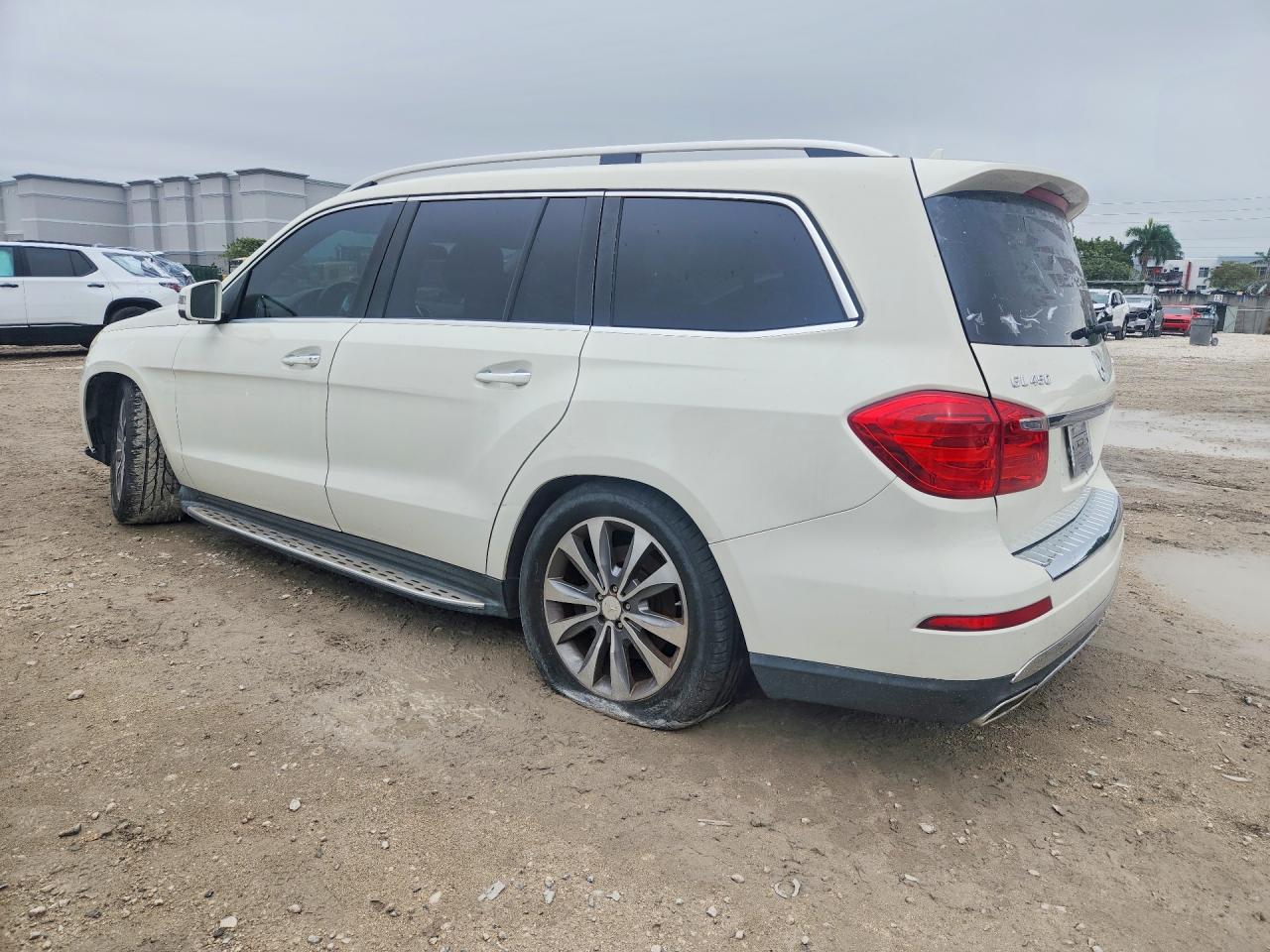 2013 Mercedes-Benz Gl 450 4Matic - Image 2