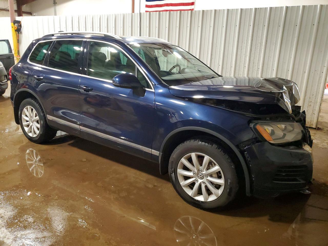 2012 Volkswagen Touareg V6 Tdi - Image 4