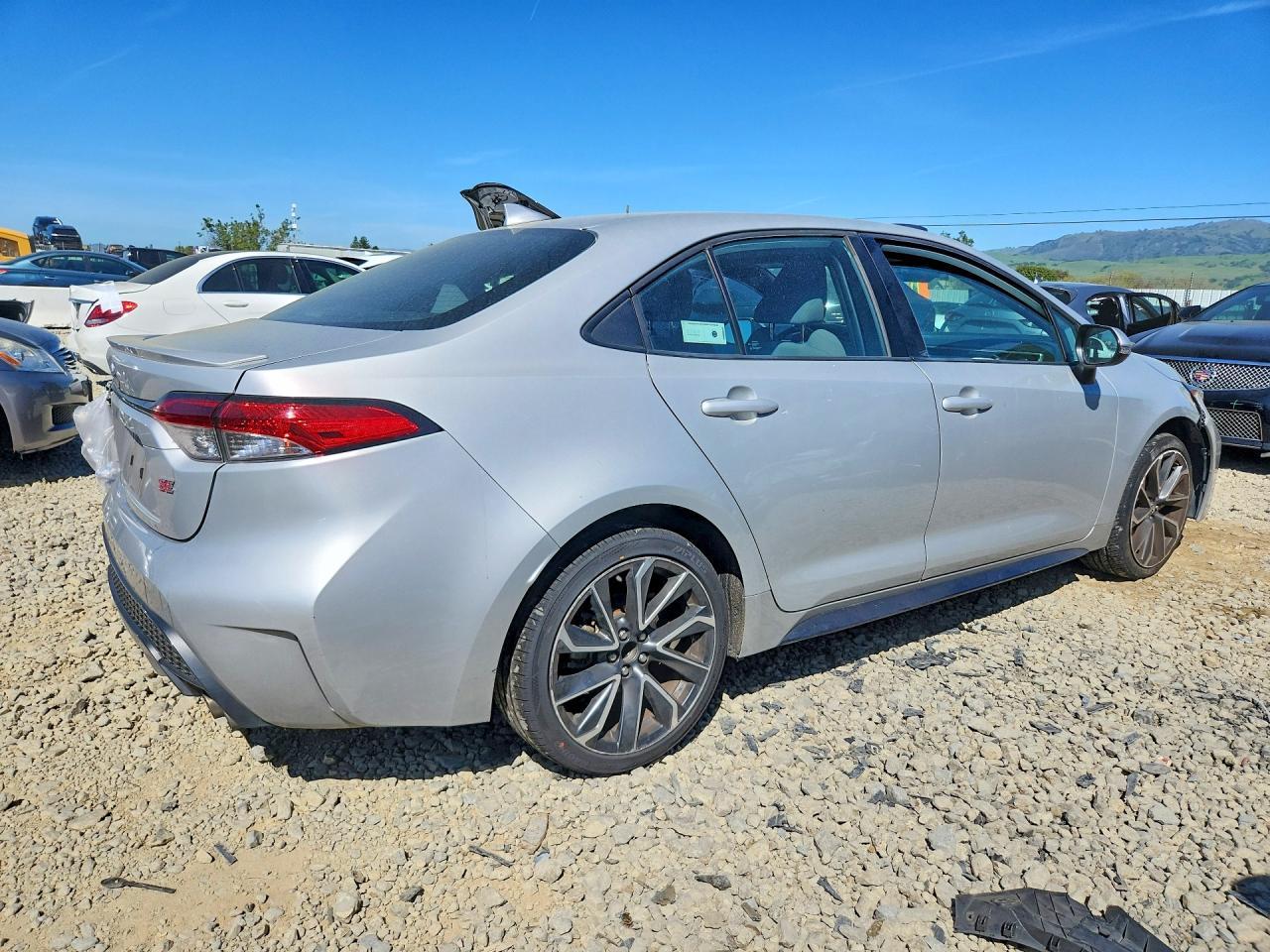 2021 Toyota Corolla Le - Image 3