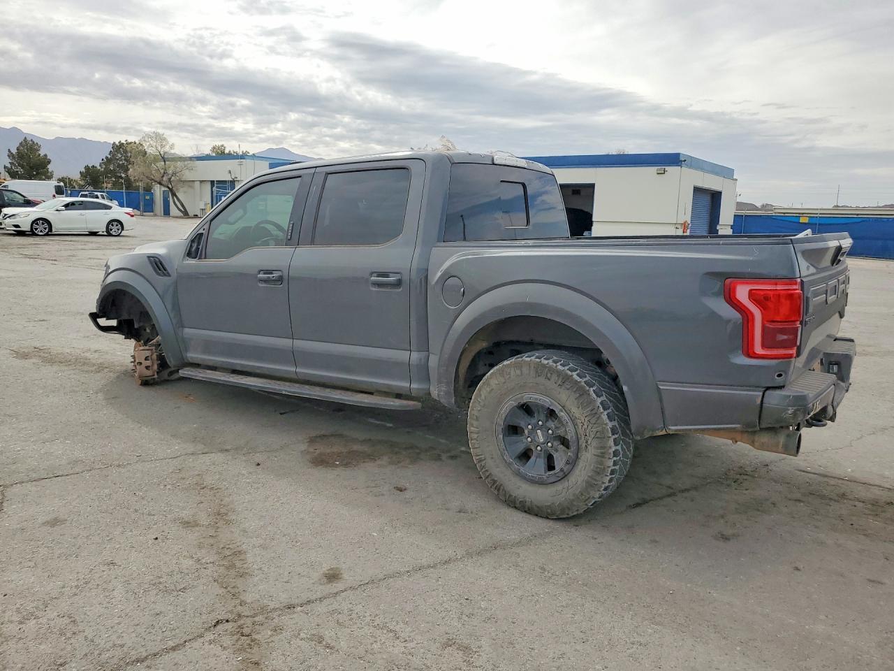 2020 Ford F150 Raptor - Фото 2