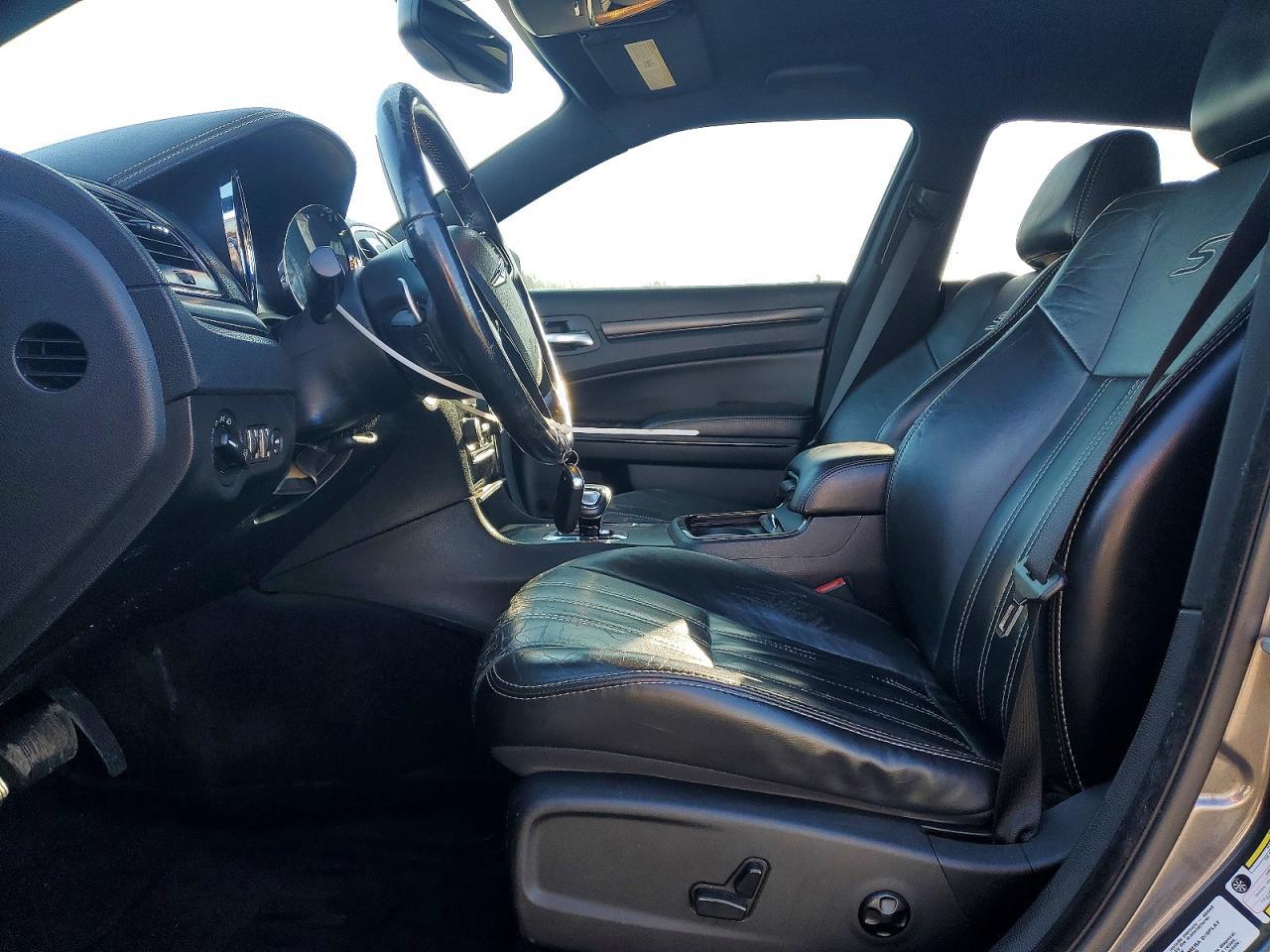 2014 Chrysler 300 S - Фото 7