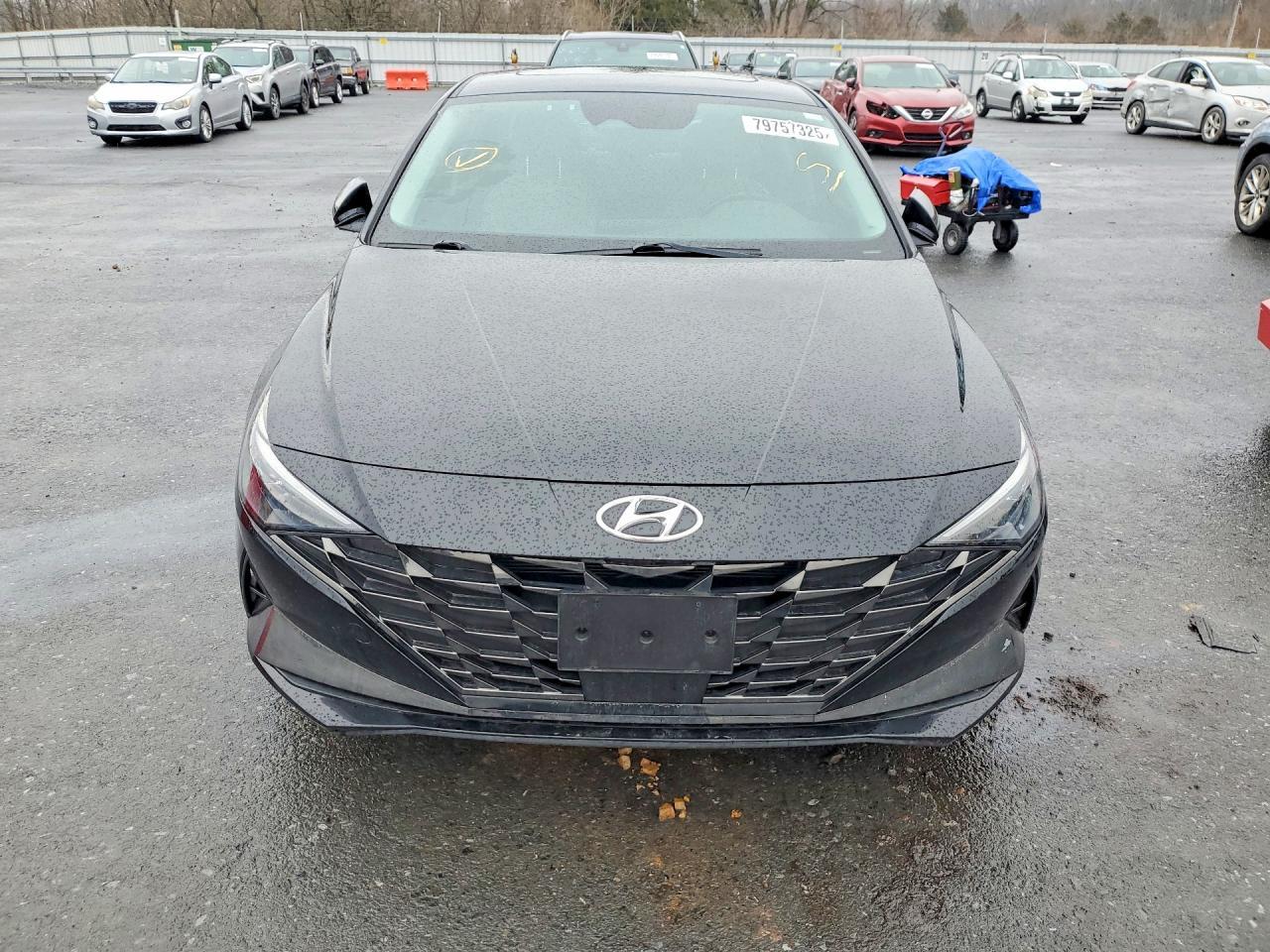 2022 Hyundai Elantra Limited - Image 5
