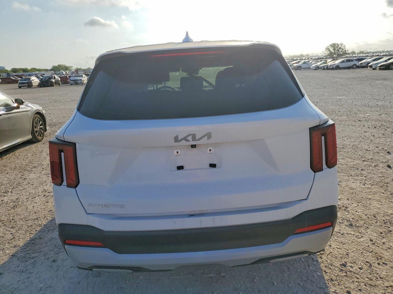 2025 Kia Sorento Lx - Фото 6