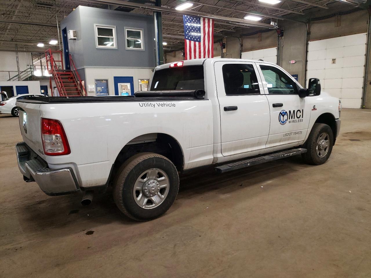 2023 Ram Trucks 2500 Tradesman - Фото 3