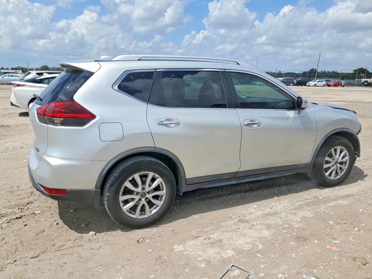 2019 Nissan Rogue S - Фото 3