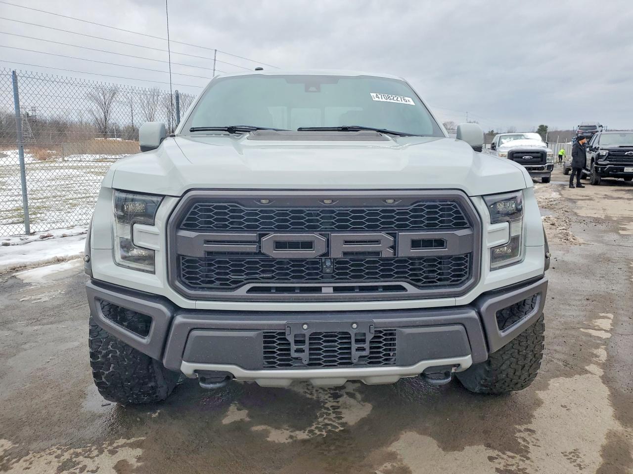 2017 Ford F150 Raptor - Фото 5
