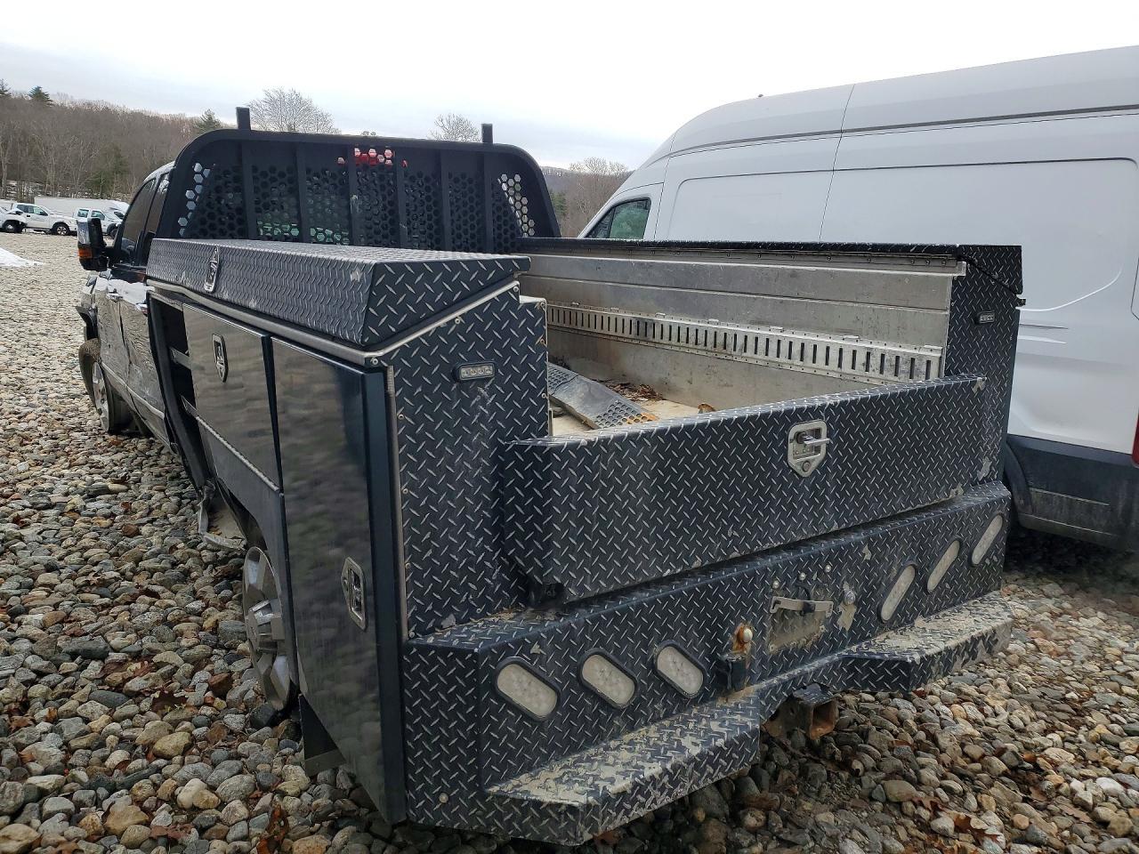 2019 GMC Sierra Hd Utility / Service Truck - Image 2