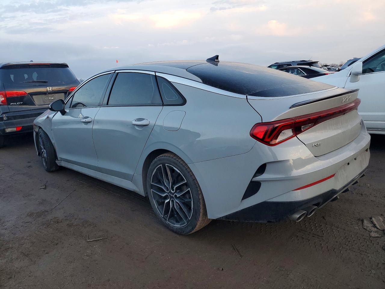 2022 Kia K5 Gt - Image 2