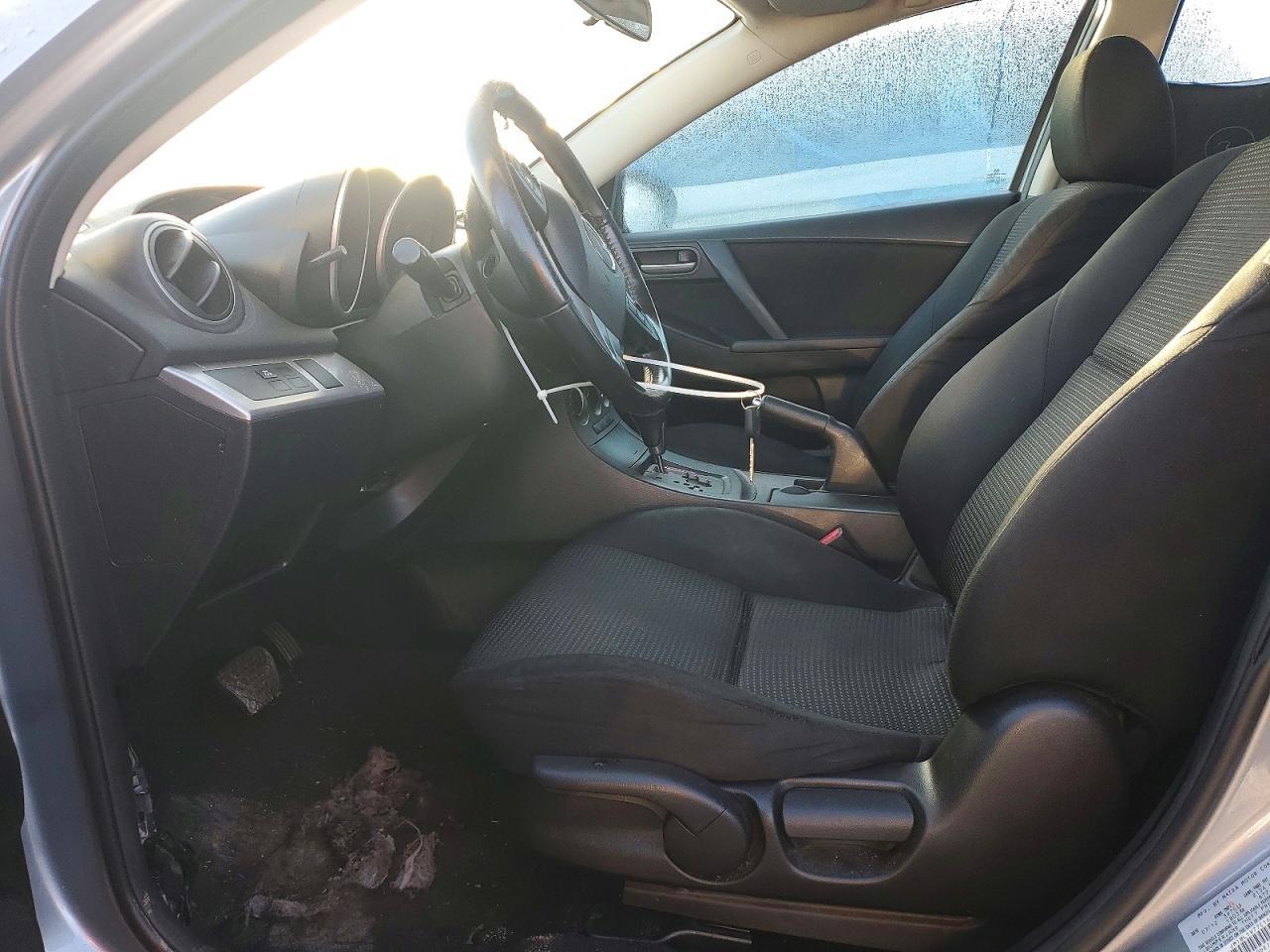 2012 Mazda 3 I - Image 7