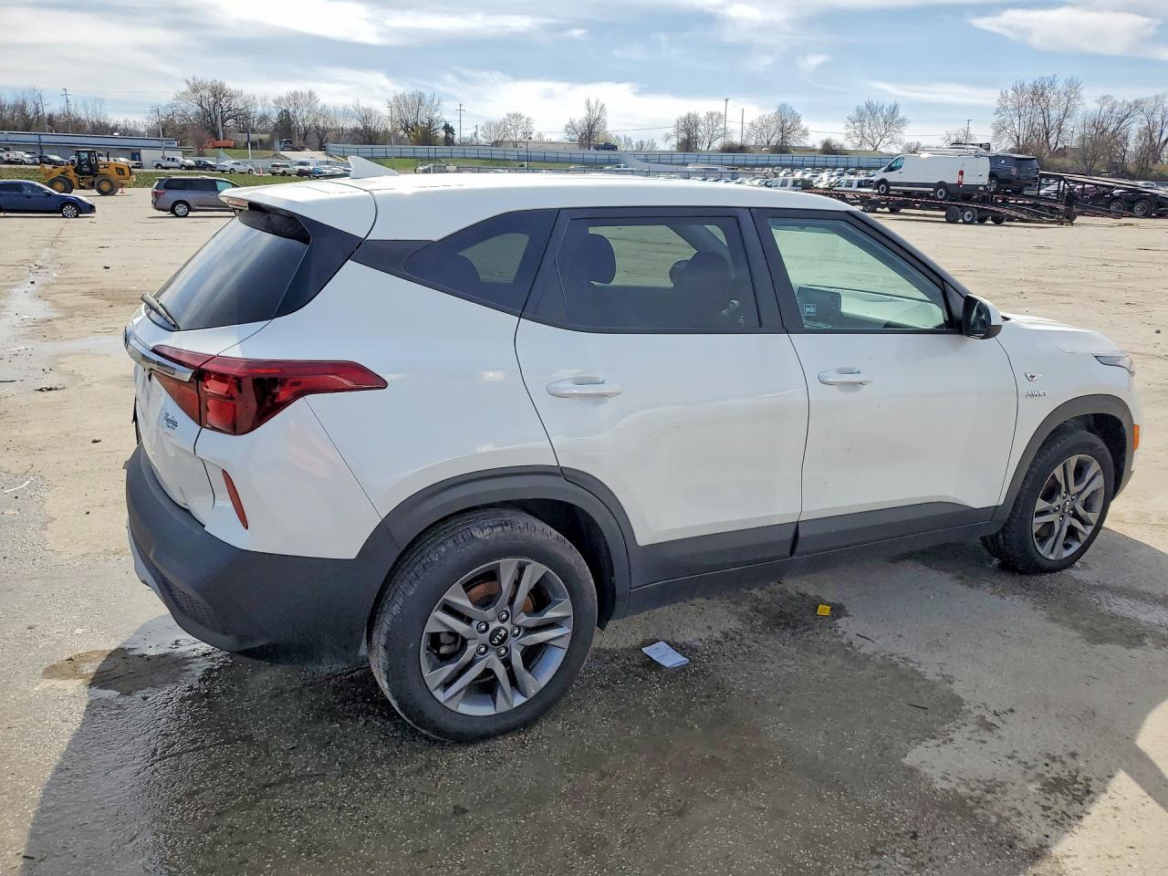 2021 Kia Seltos Lx - Фото 3
