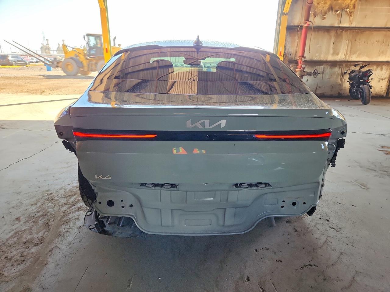 2025 Kia K4 Lxs - Image 6