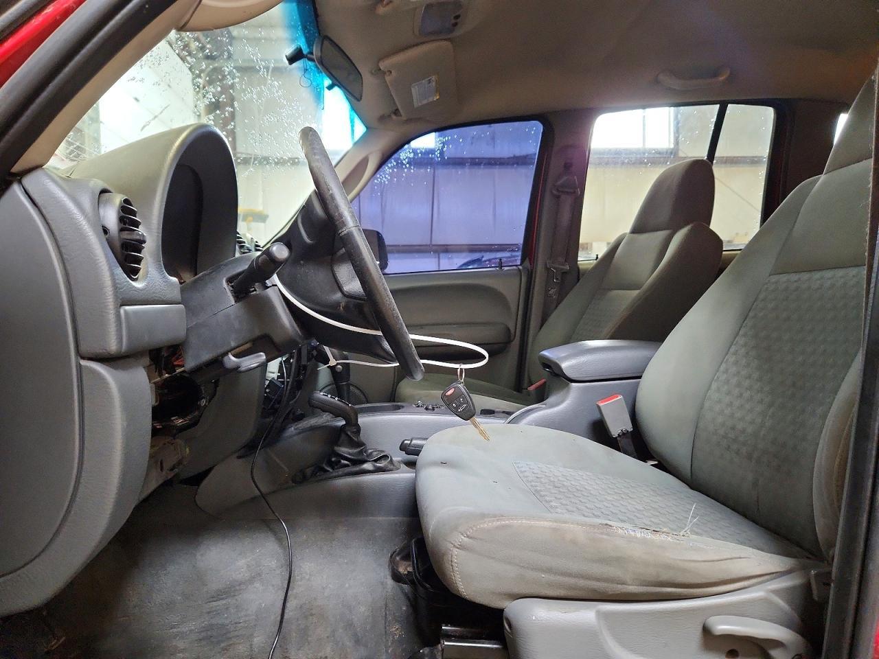 2006 Jeep Liberty Sport - Image 7