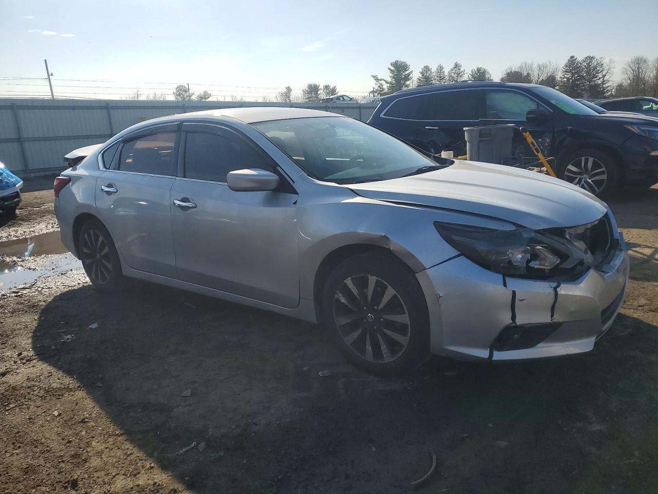 2018 Nissan Altima 2.5 Sv - Image 4