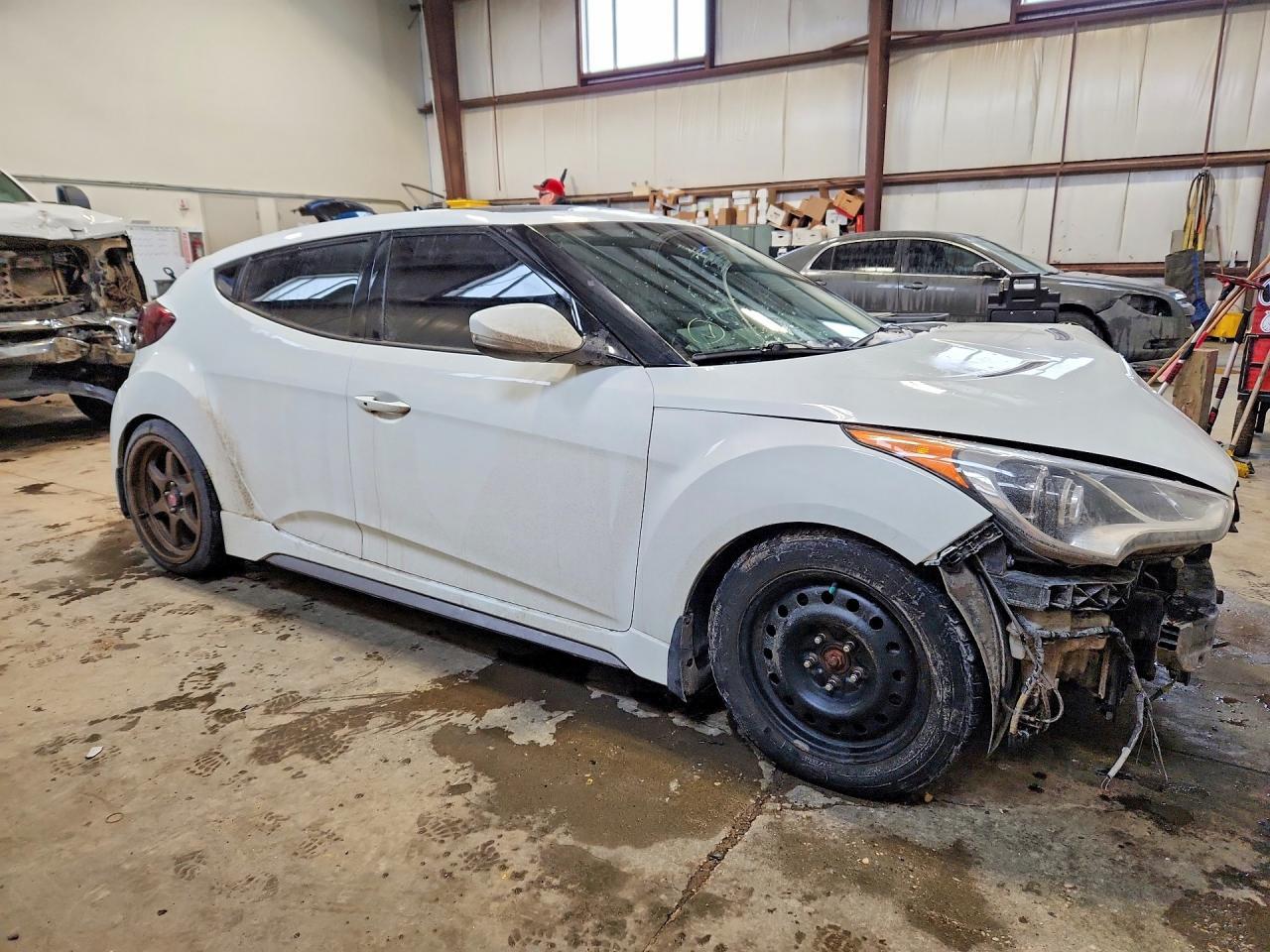 2015 Hyundai Veloster Turbo R-Spec - Фото 4
