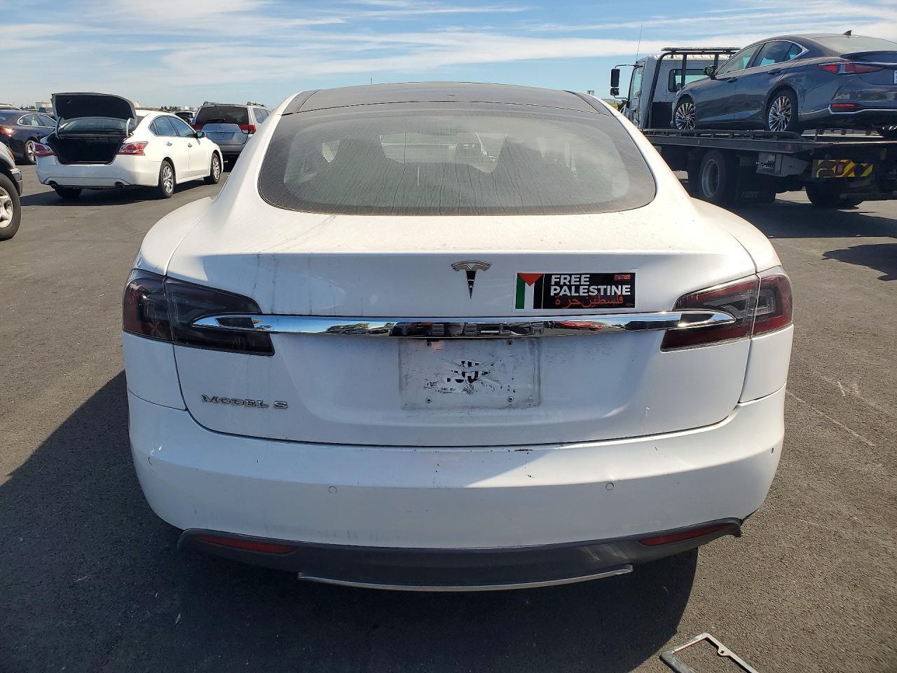 2014 Tesla Model S - Фото 6